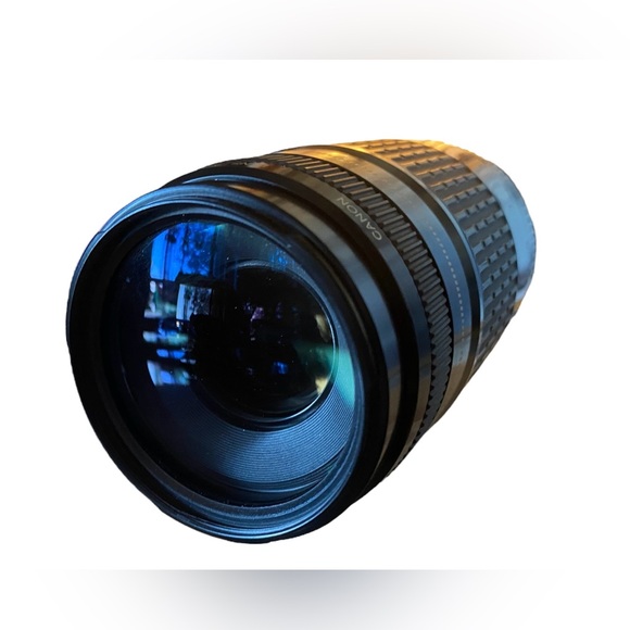 Canon EF 75-300 mm ultrasonic f/4-5.6 lens - Picture 5 of 8